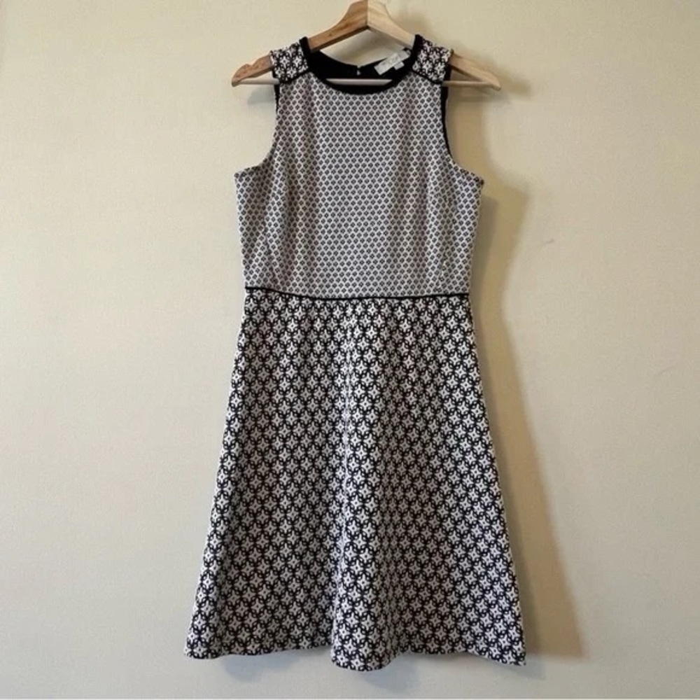 Loft Size 4 Sleeveless Knit Dress